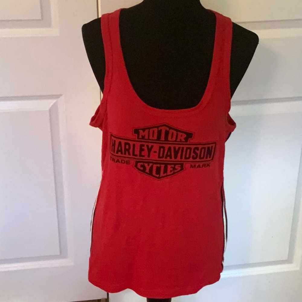 Harley Davidson red T-shirt